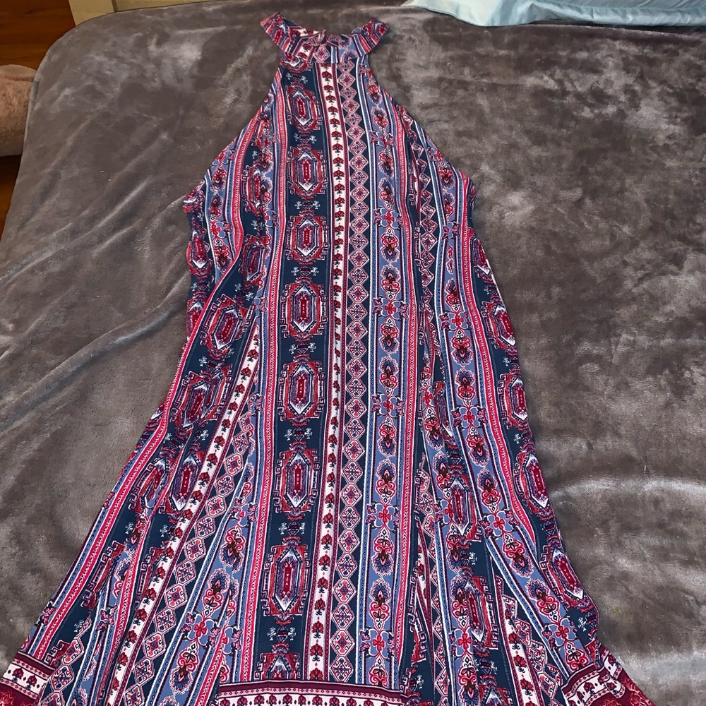 Aqua XS dress tight on top and loose at the bottom